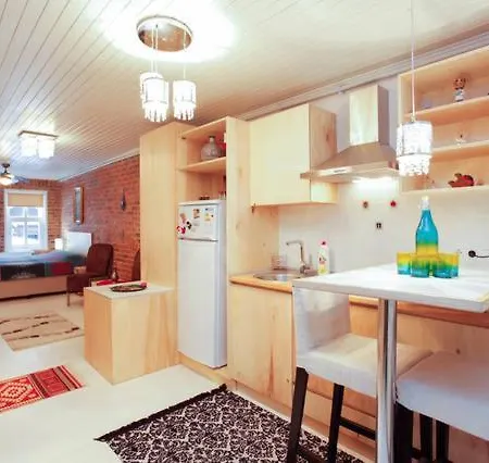 Private House With 4 Separate Apartments-for Families & Friend Groups * イスタンブール