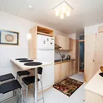 Private House With 4 Separate Apartments-for Families & Friend Groups Villa *