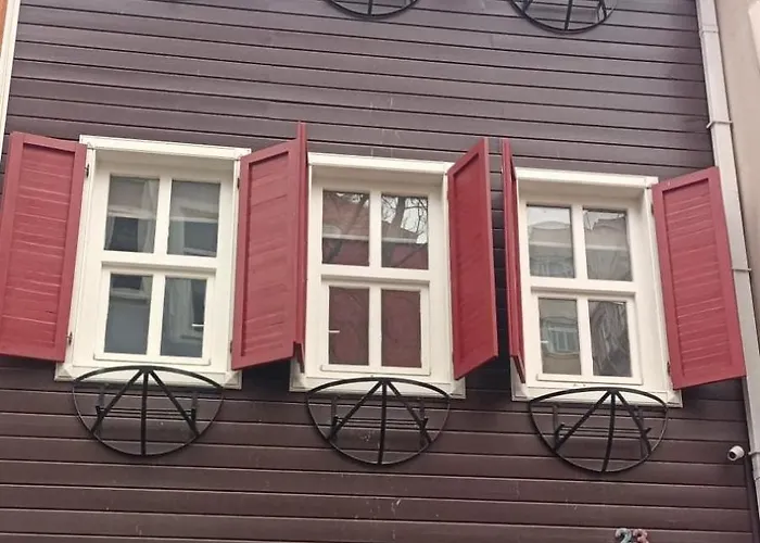 Private House With 4 Separate