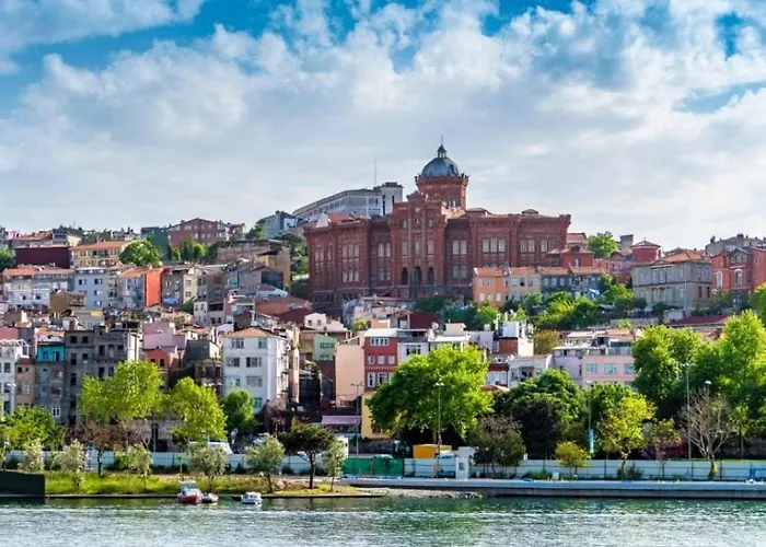 Private House With 4 Separate Apartments-for Families & Friend Groups Villa Istanbul